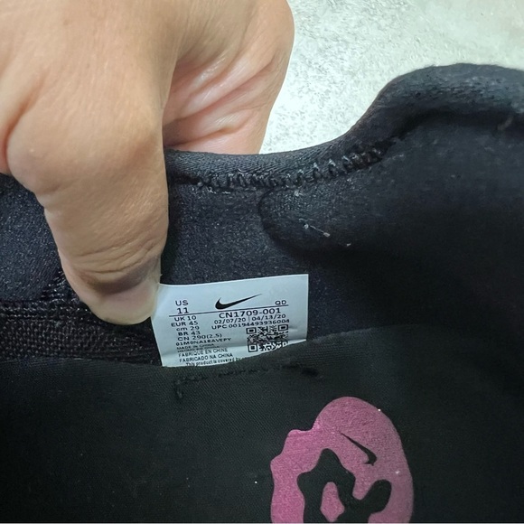 Nike React Presto Flyknit Multi Color
CN1709-001 Men's Size 11 - Picture 8 of 8